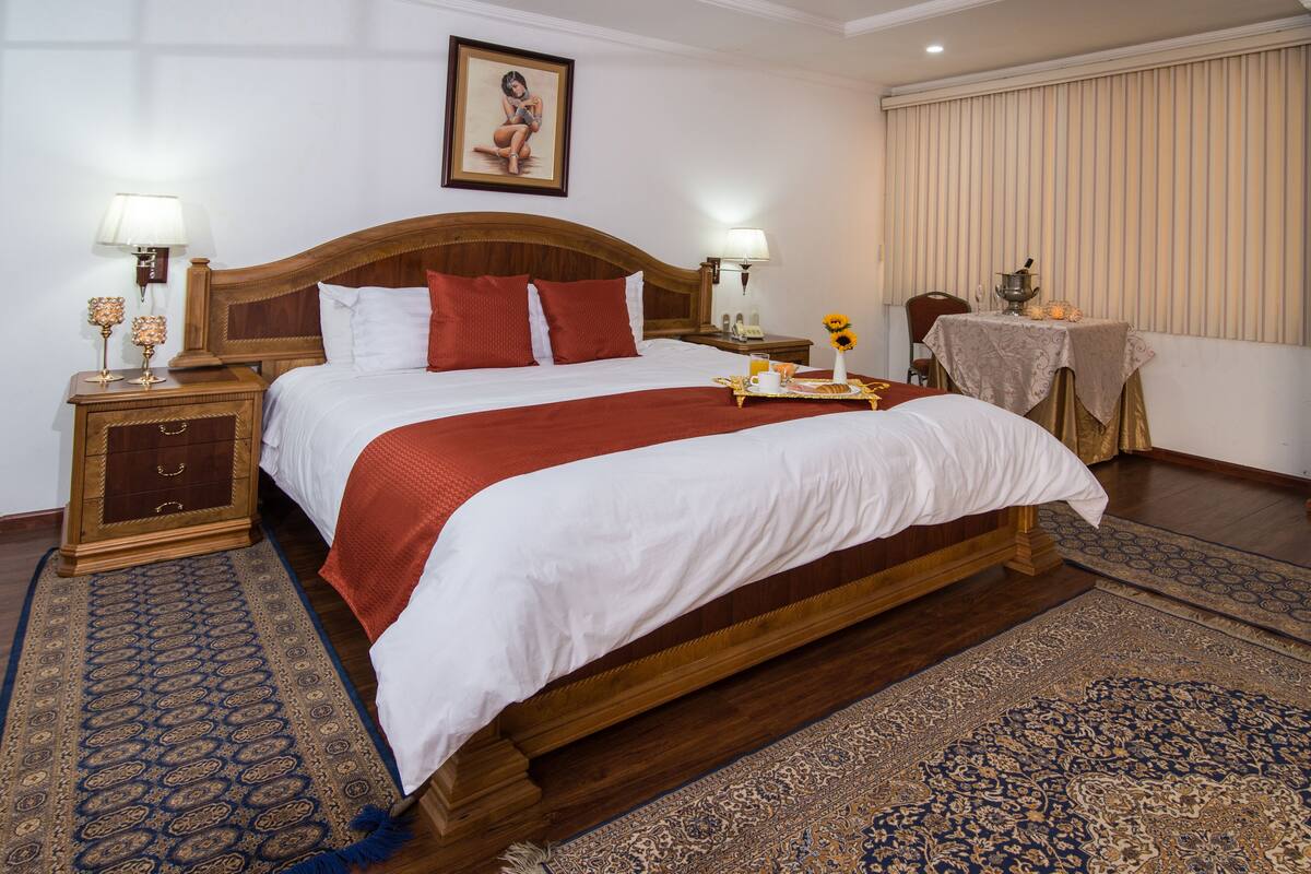 Superior King Room | Down duvets, in-room safe, individually furnished, desk
