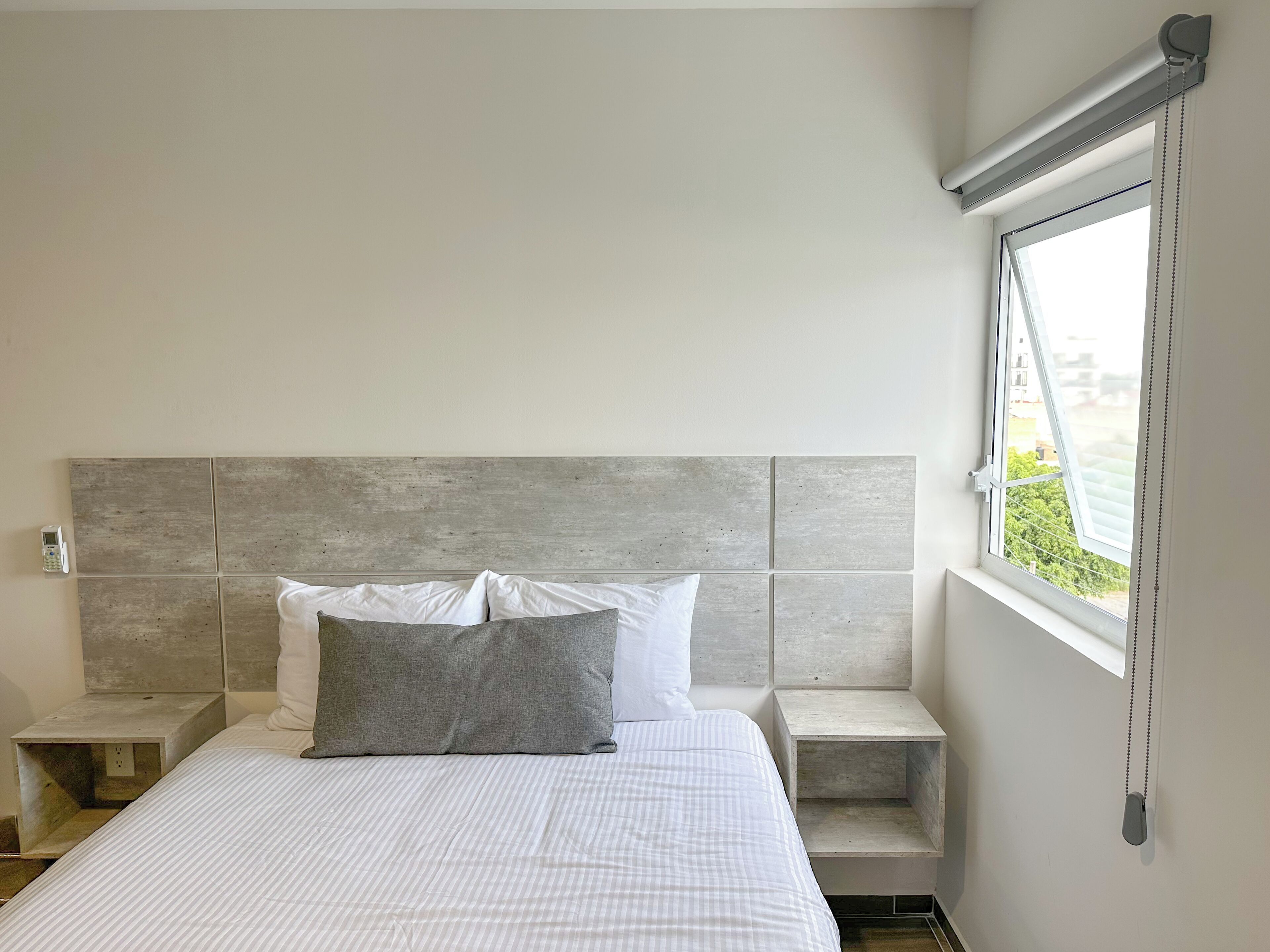 standard room, 1 double bed | 1 bedroom, desk, free wifi, bed sheets