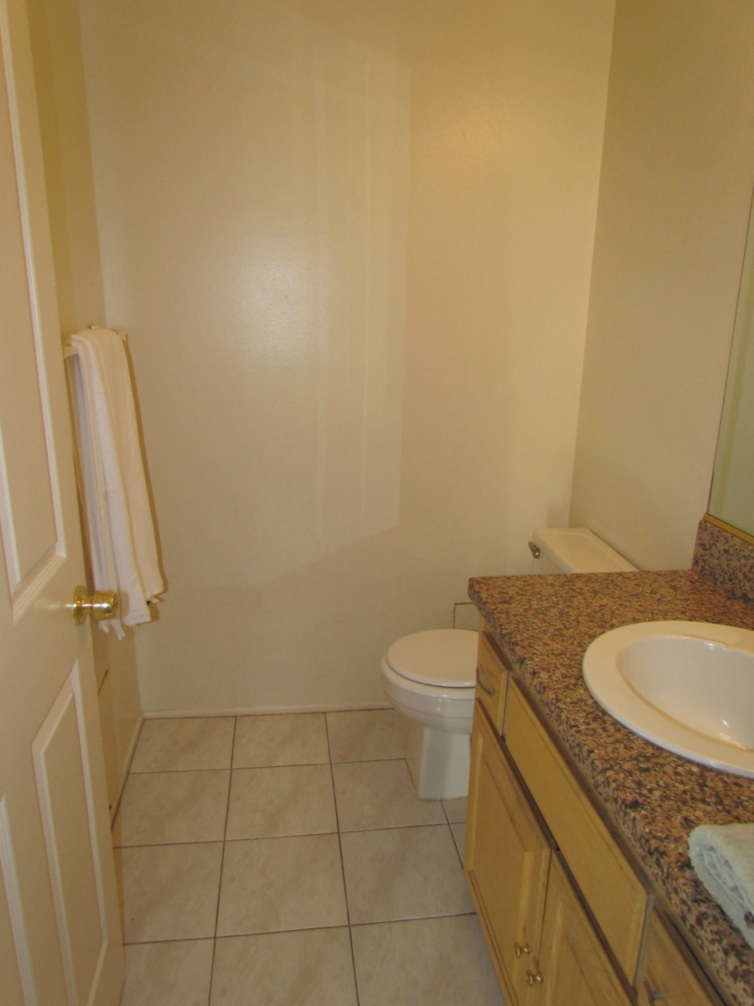 Duplex, 3 Bedrooms | Bathroom | Combined shower/bathtub, towels