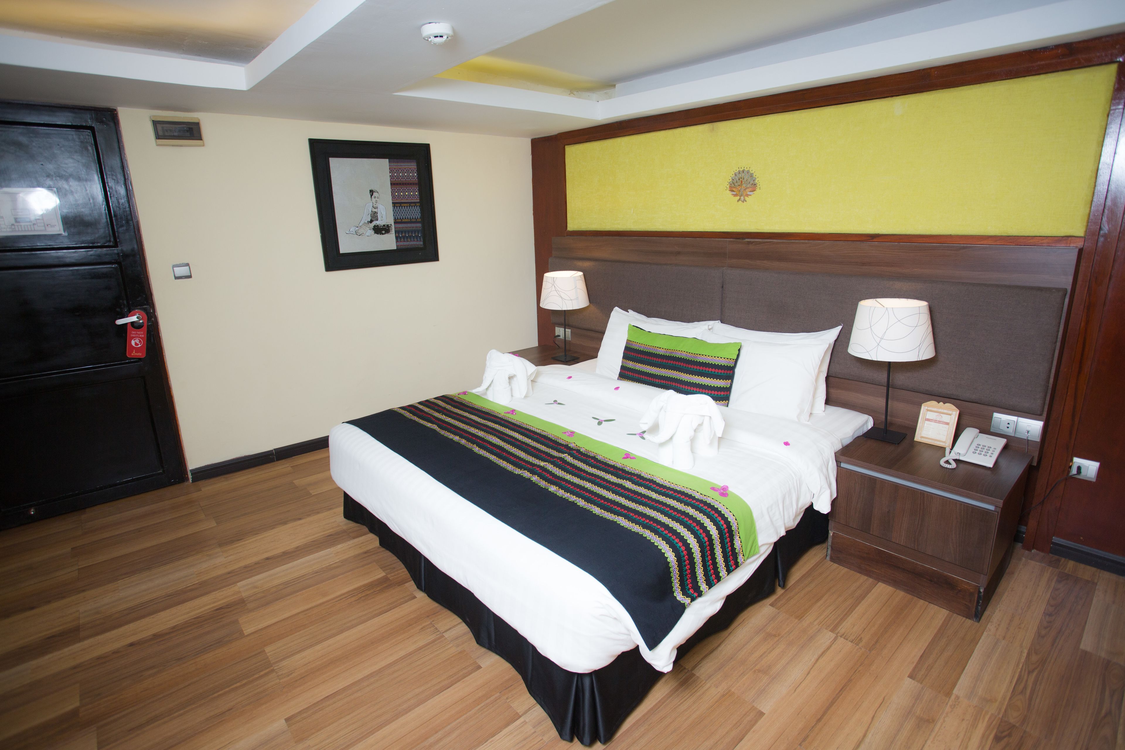 residence superior room | minibar, in-room safe, desk, blackout curtains