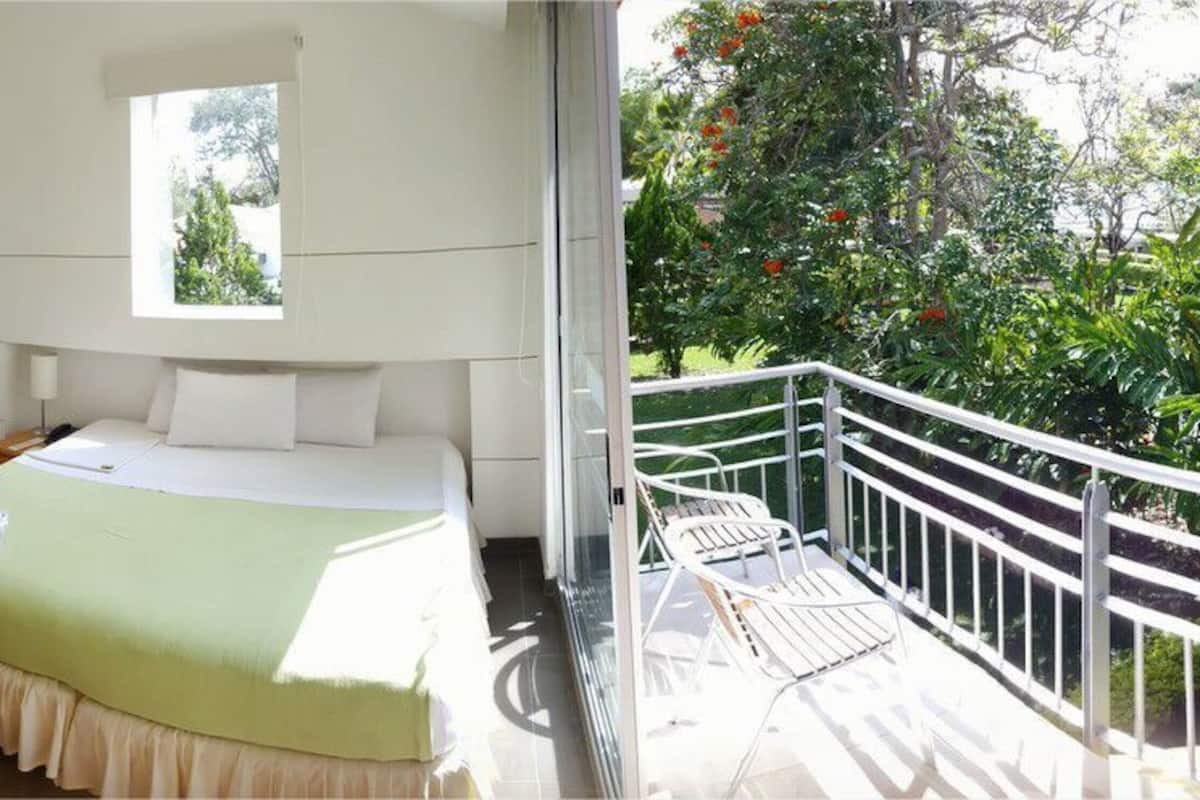 standard double room | minibar, in-room safe, free wifi