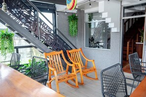 32-inch Smart TV with cable channels, heated floors - Regina Hotel (La Fortuna)