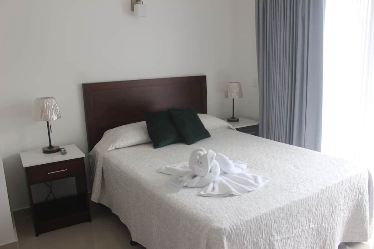 1 bedroom, down duvets, minibar, in-room safe