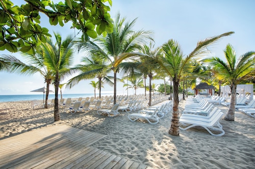 Viva Heavens by Wyndham, A Trademark All Inclusive