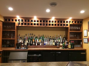 Bar (on property) - Goldmoor Inn (Galena)