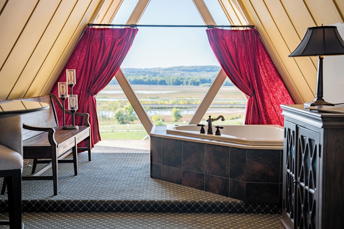 Deep soaking bathtub
