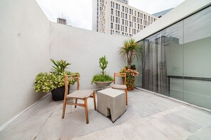 スタンダード ルーム | リビング エリア | 薄型テレビ