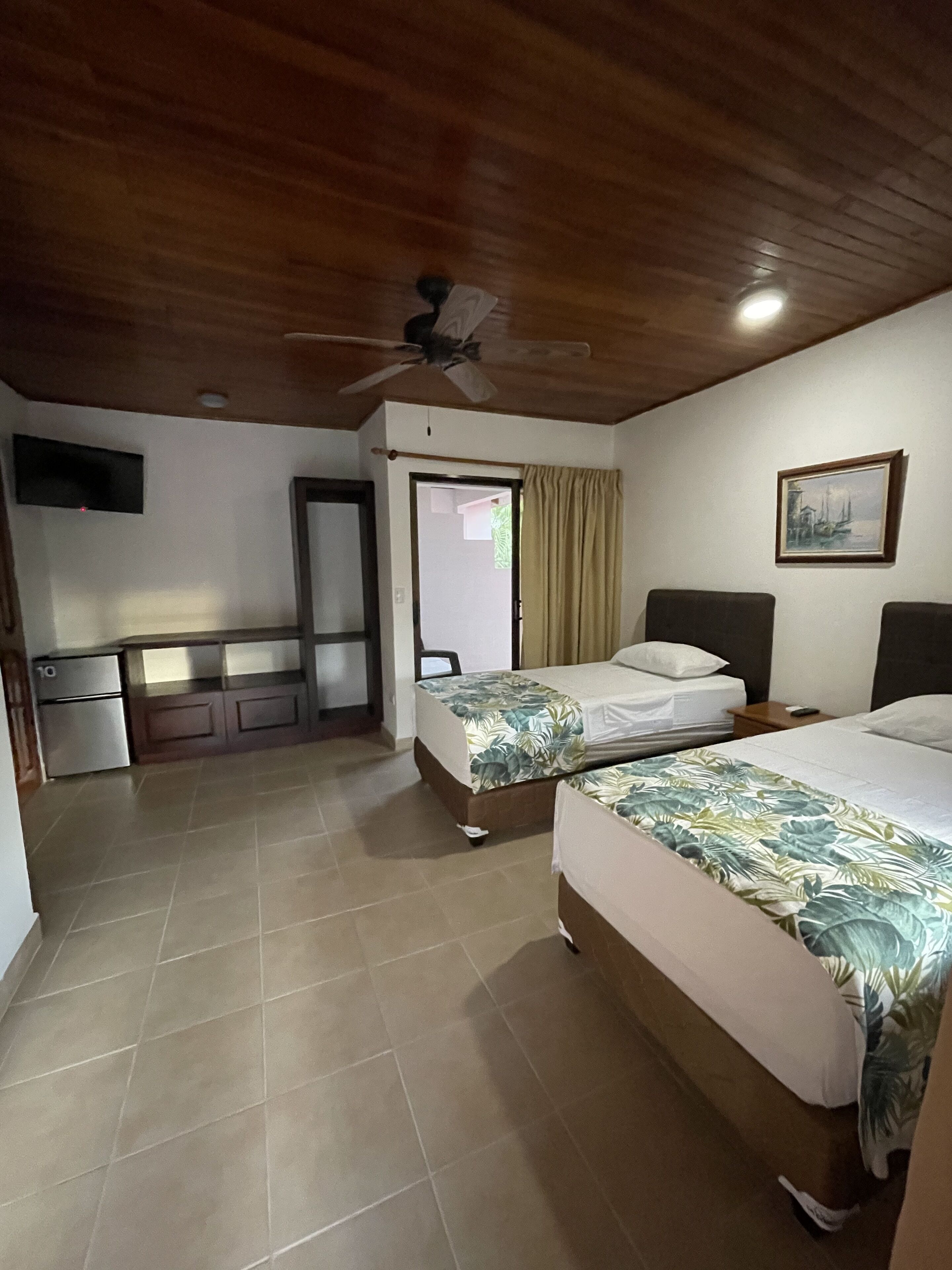 family room | 1 bedroom, in-room safe