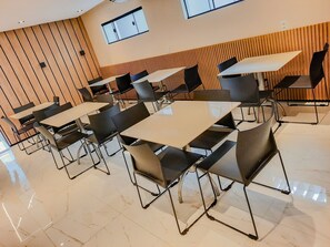Free daily buffet breakfast - Hub Hotel (Teresina)