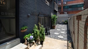 Garden - Baroato (Seoul)