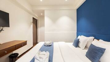 1 bedroom, individually furnished, desk, soundproofing