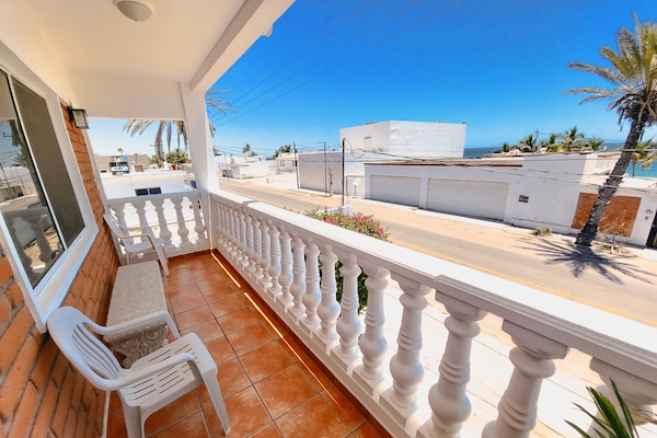 Studio | Balcony