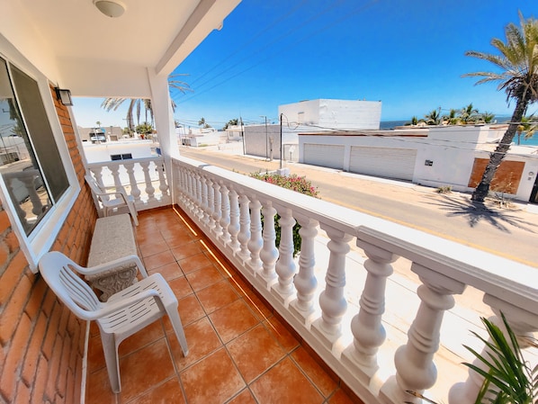 Studio | Balcony