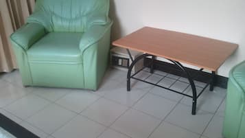Standard Room | Safe