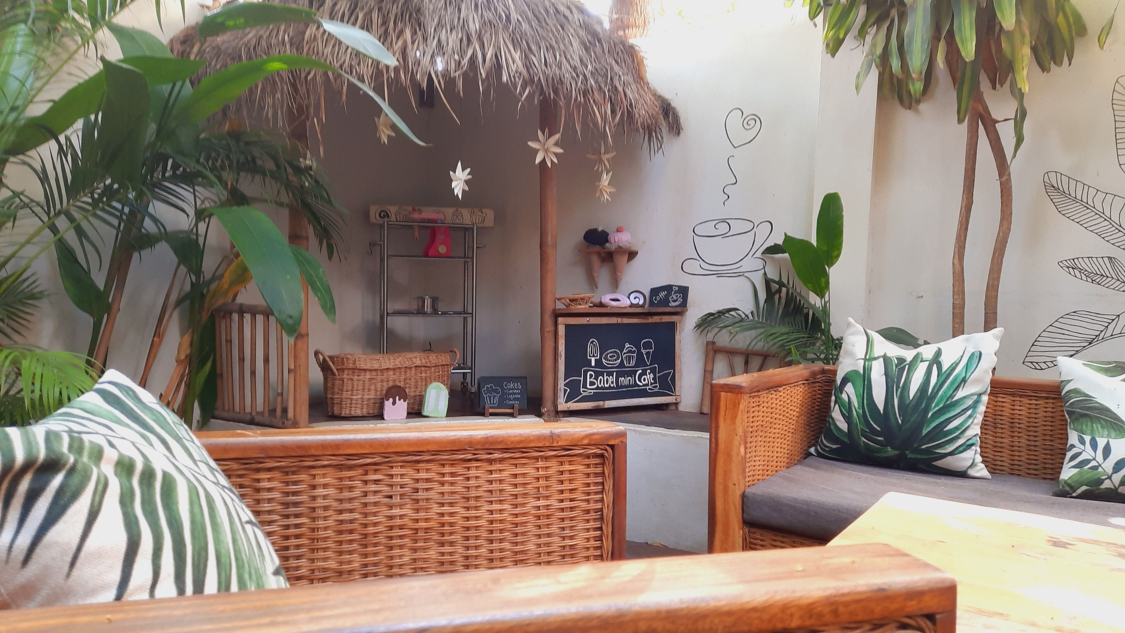 Children’s play area – outdoor