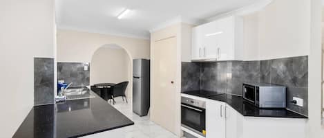 Vila, 2 quartos | Roupas de cama premium, escrivaninha, ferros/tábuas de passar roupa