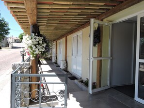 Property entrance - Hôtel Clair de Lune (Zonza)