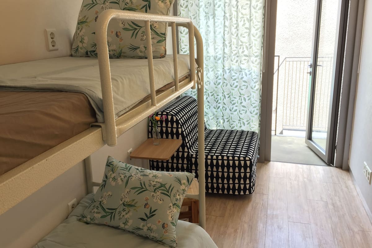 Standard Twin Room (Foreigners Only) | Free WiFi