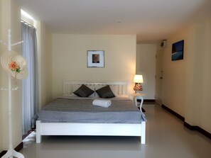 Deluxe Room | Bureau, rideaux d’obscurcissement, accès au Wi-Fi (inclus)
