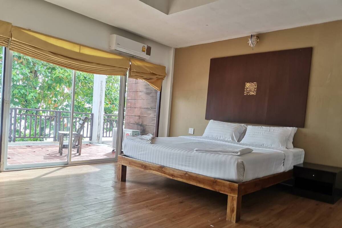 Standard Beachfront Second Floor | 迷你吧、免費無線上網、床單