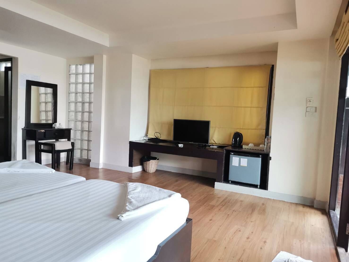 Standard Sea View with Balcony | Minibar, free WiFi, bed sheets