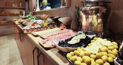 Blueway Hotel Historical