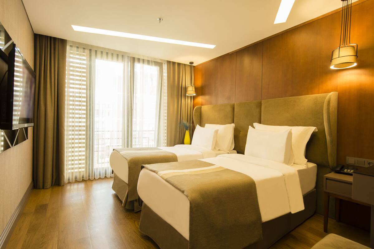 Premium bedding, minibar, in-room safe, desk