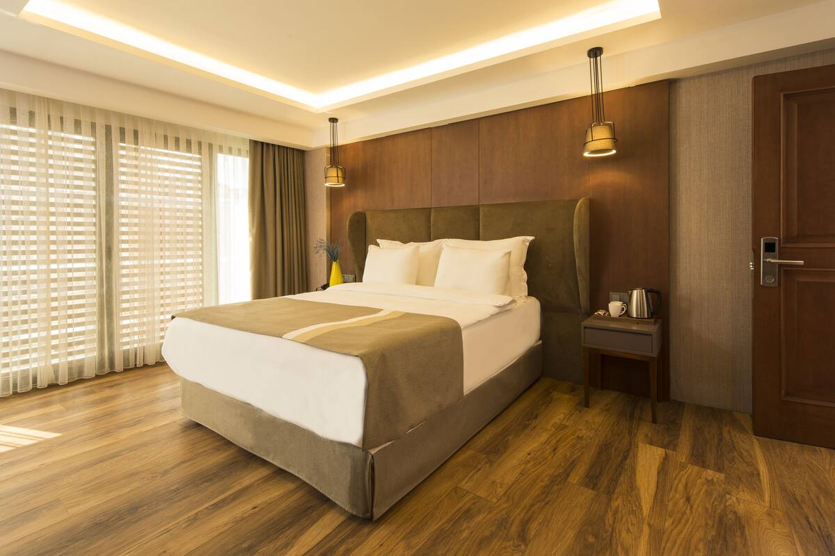 Family Suite | Premium bedding, minibar, in-room safe, desk