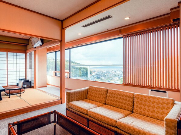 Kamar Tradisional (Special (701)12.5+8 Tatami+Living) | Selimut bulu angsa, brankas, dan didekorasi berbeda-beda