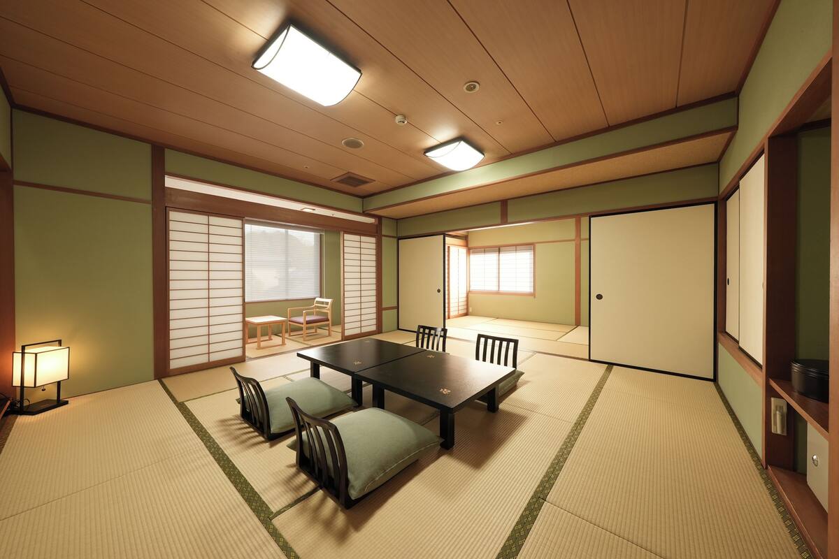Kamar, Bebas Asap Rokok, pemandangan kebun (Japanese-Style 20 Tatami) | Selimut bulu angsa, brankas, Wi-Fi gratis, dan didekorasi berbeda-beda