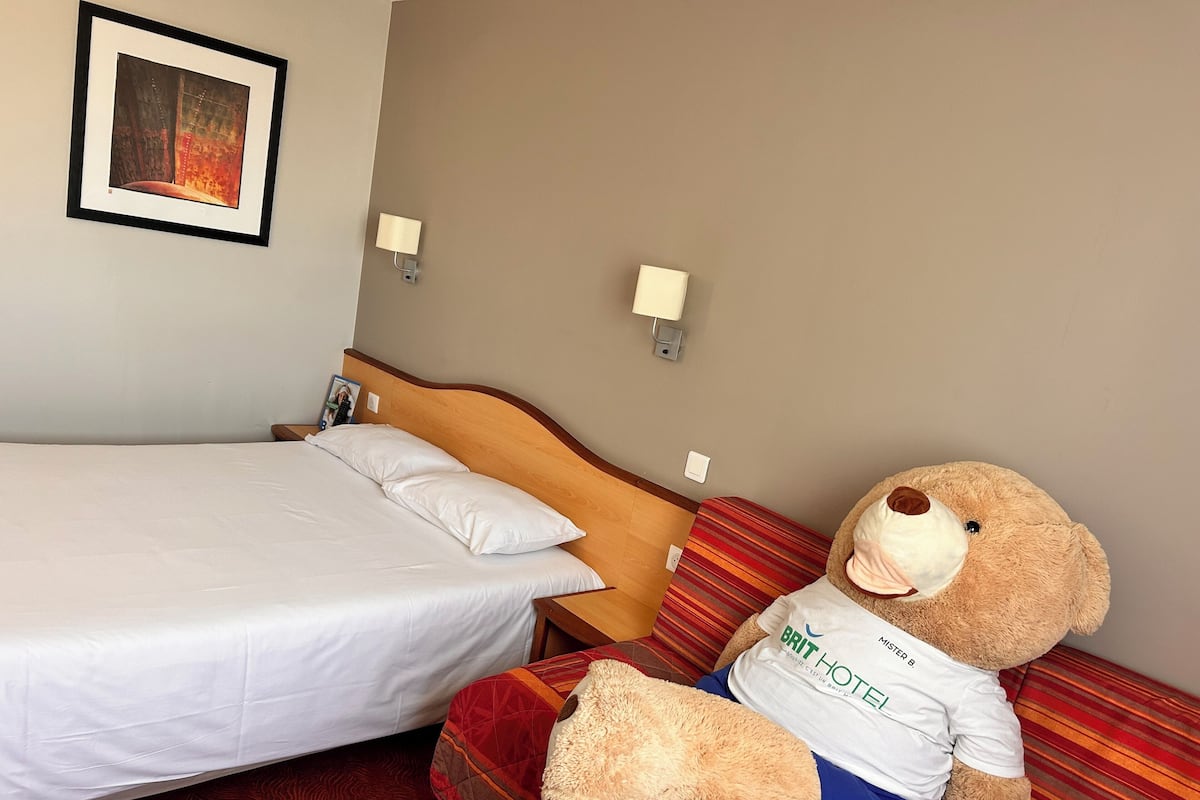 Family Room, 2 Bedrooms