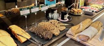 Brit Hotel Confort Montauban