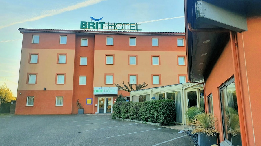 Brit Hotel Confort Montauban