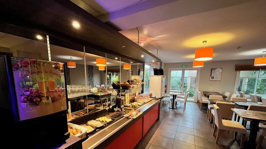 Brit Hotel Confort Montauban