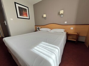 Standard dubbelrum | Sängtillbehör av högsta kvalitet, skrivbord och gratis wi-fi