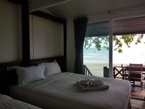 Family Beachfront Cottage (Sea Facing) | WiFi (無料)、ベッドシーツ