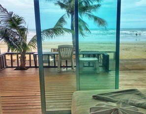 Family Beachfront (Sea Facing) | 露台