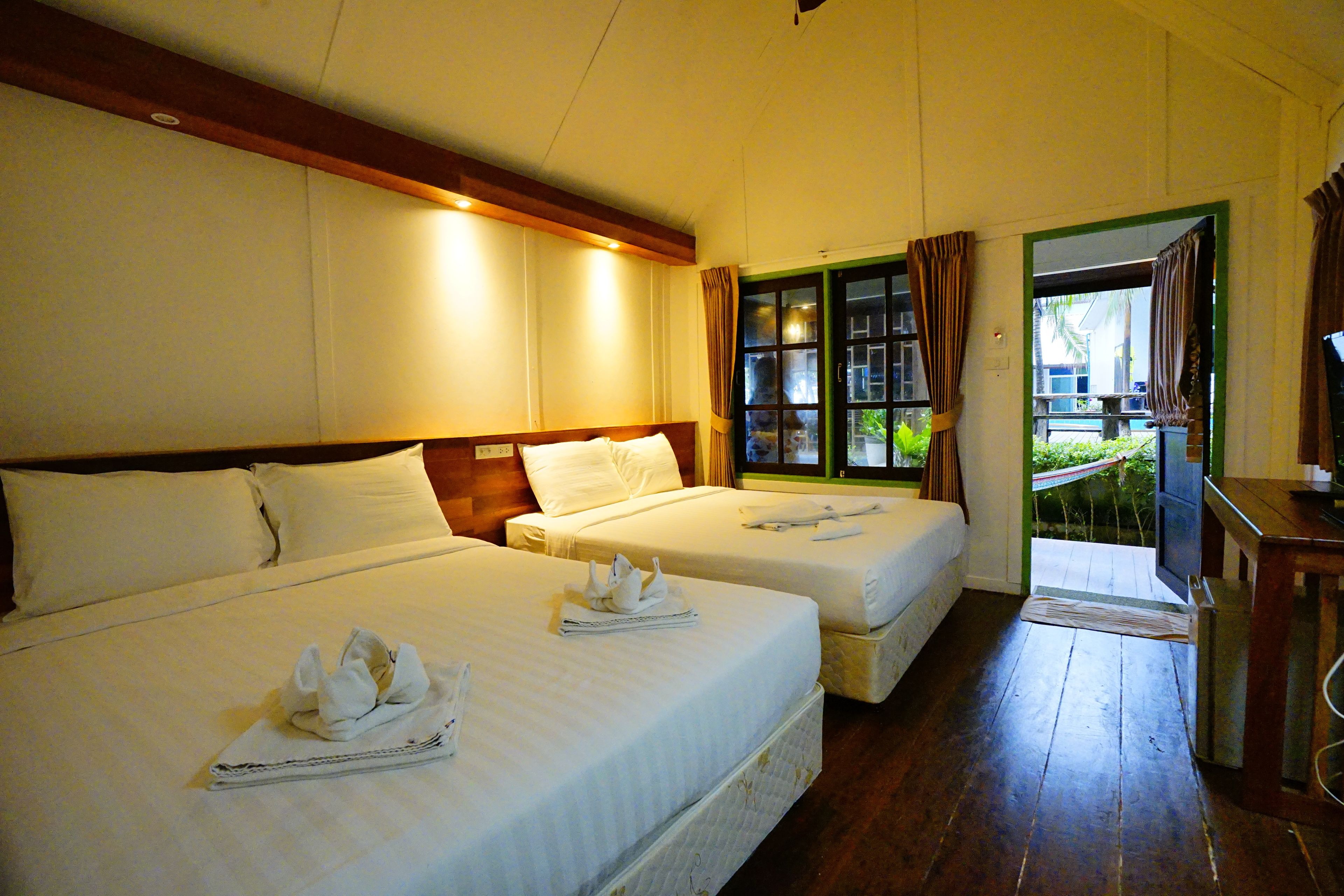 Wifi gratis y ropa de cama