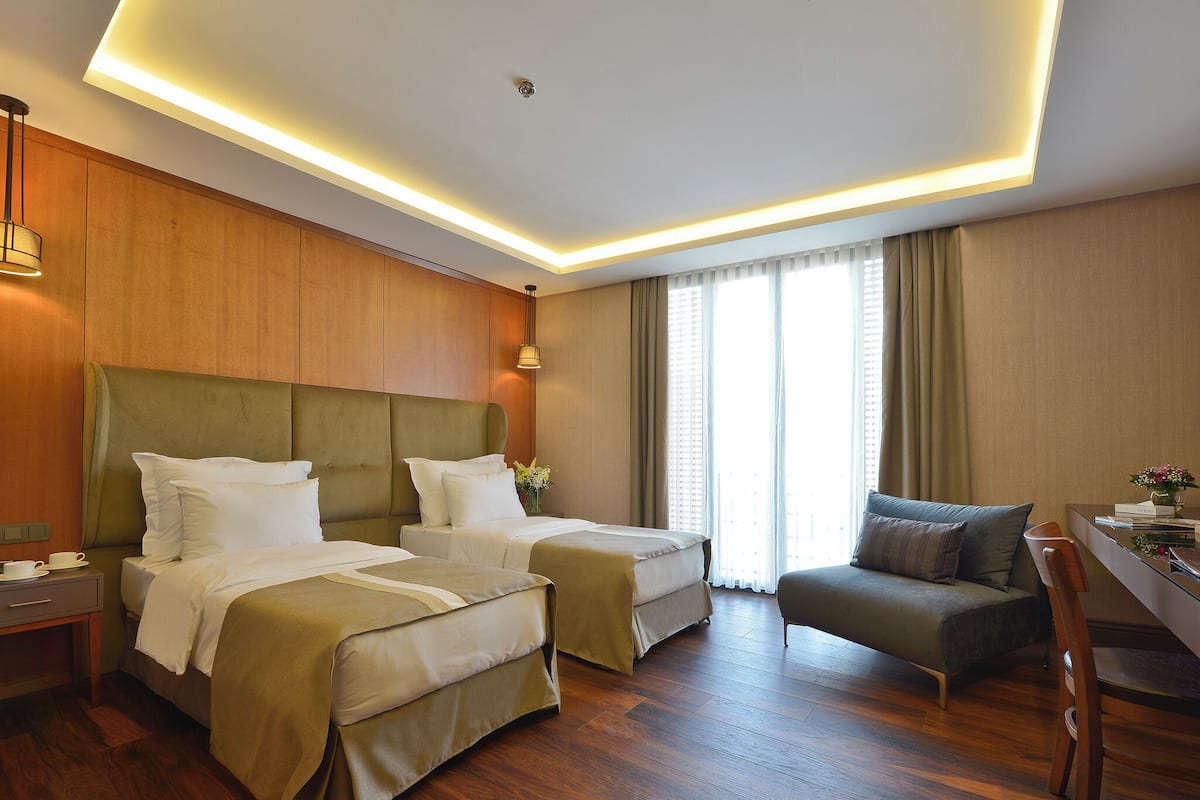 Executive Room
