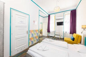 Studio (Medium Studio) | Premium bedding, in-room safe, desk, laptop workspace - Amber Terrace Studio (Budapest)