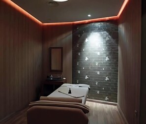 Turkish bath/hammam, body treatments, aromatherapy, hot stone massages