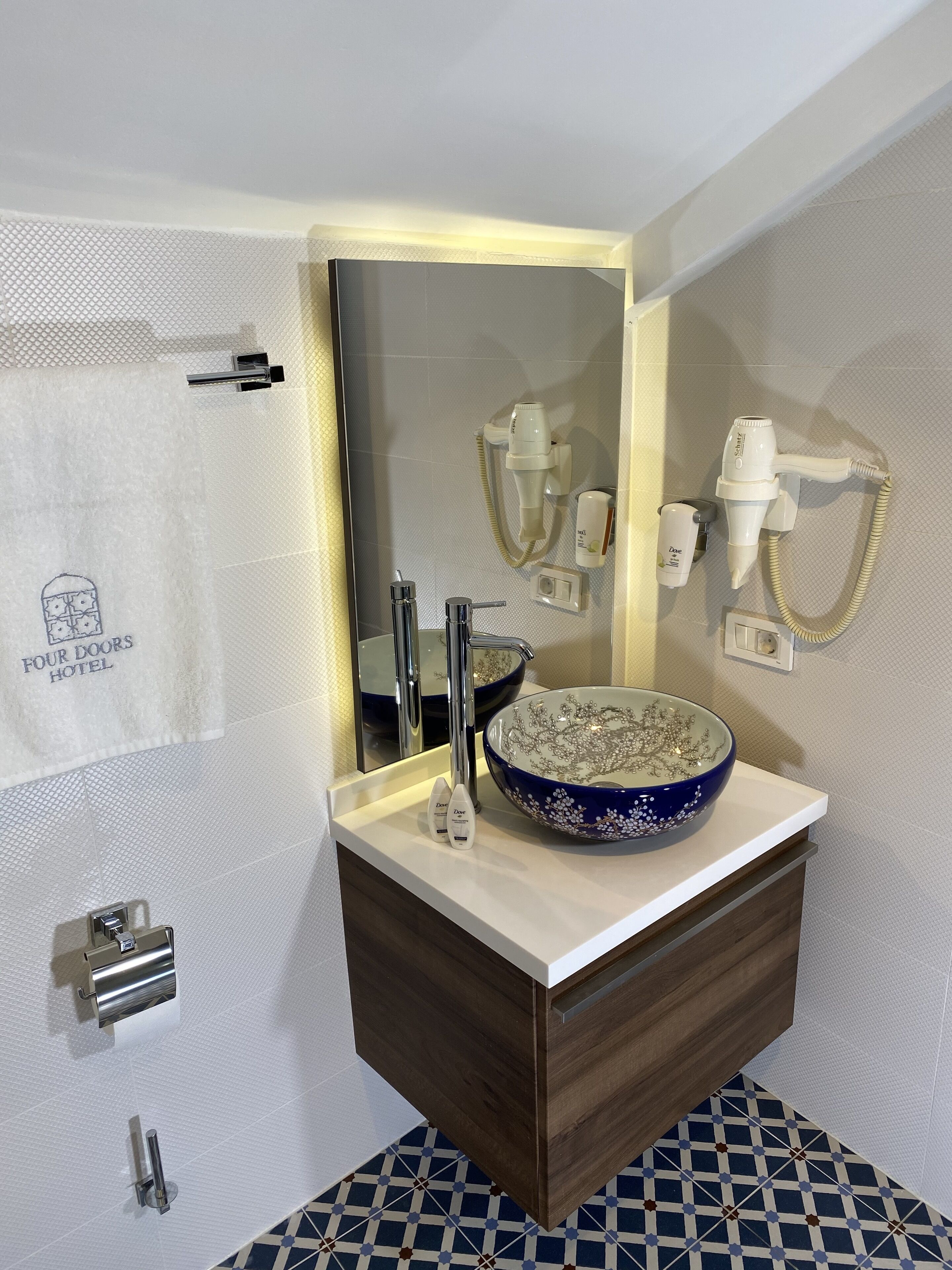 Foto - Four Doors Hotel