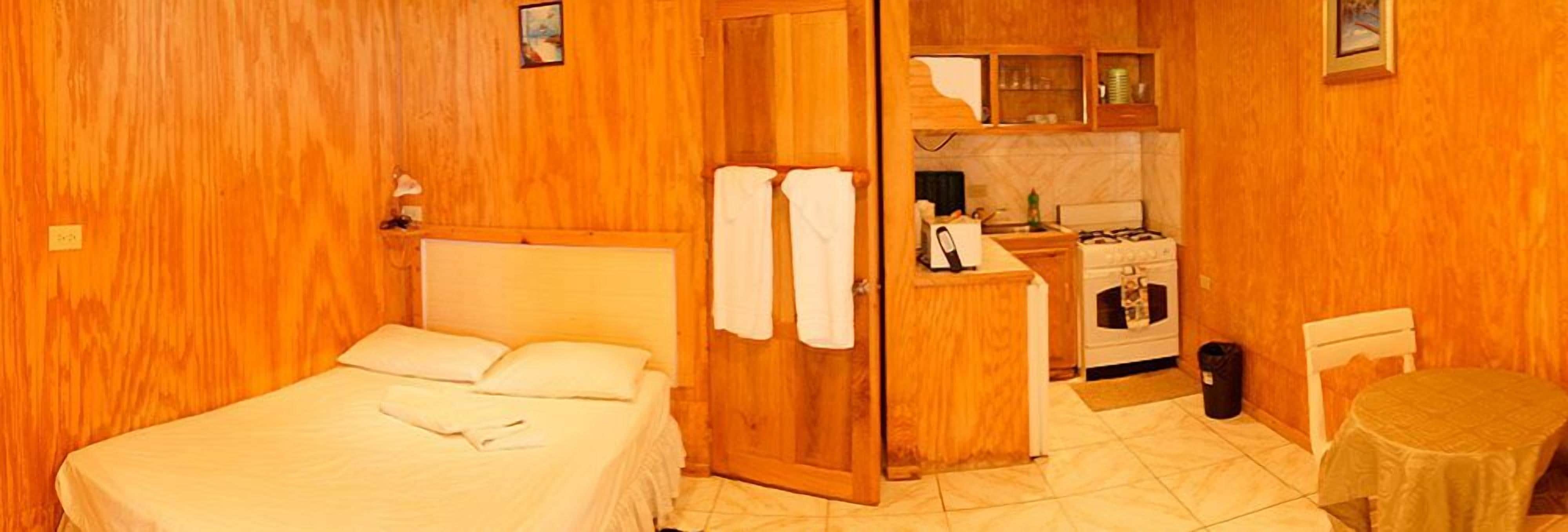 economy double room, 1 double bed, kitchenette | iron/ironing board, rollaway beds, free wifi, bed sheets