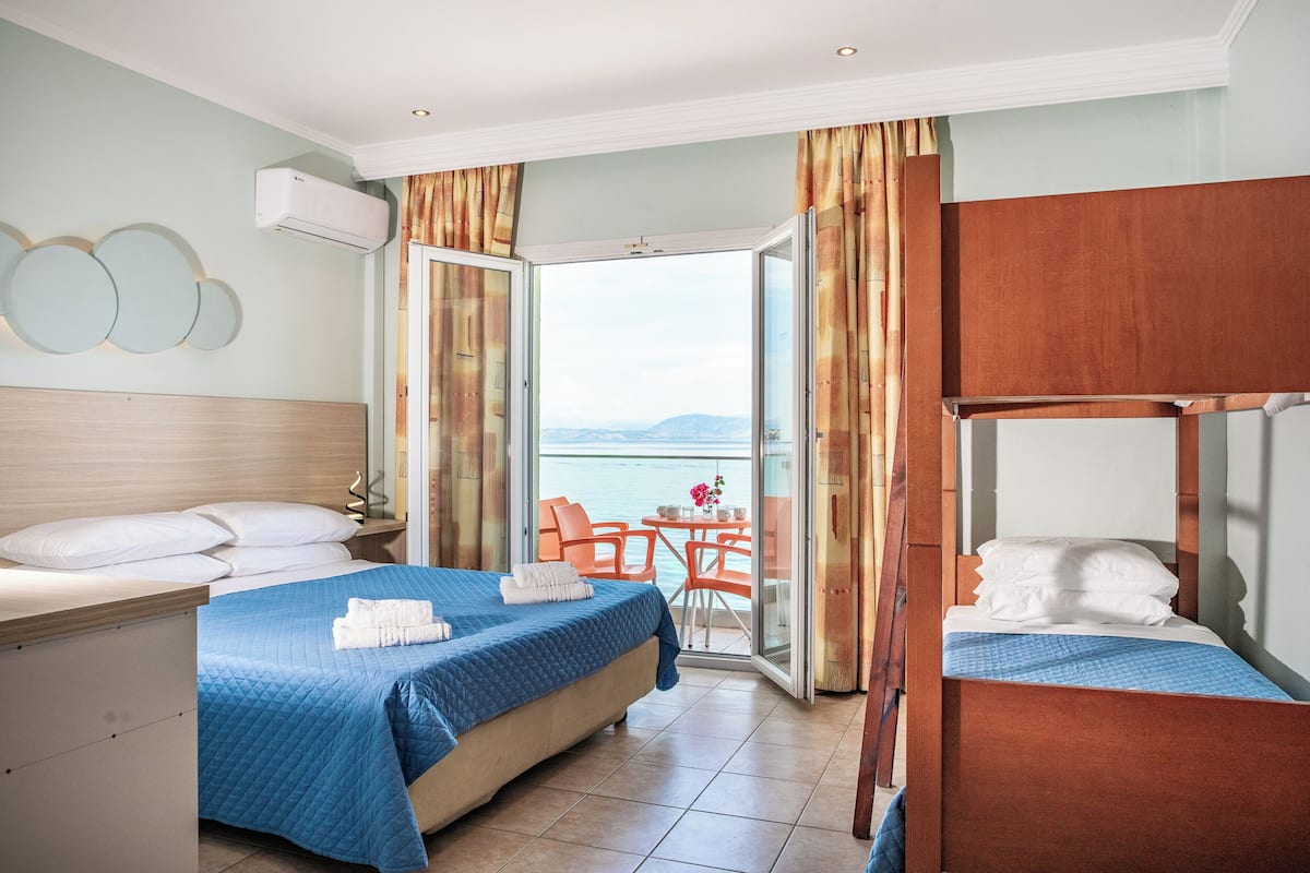 In-room safe, soundproofing, WiFi (free), bed sheets