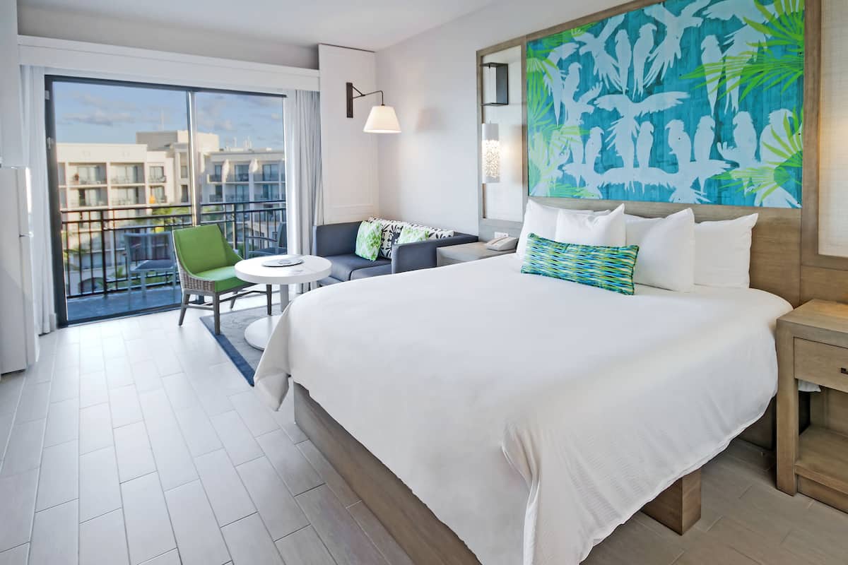 Standard Studio, Non Smoking, Balcony | 1 bedroom, in-room safe, desk, blackout curtains