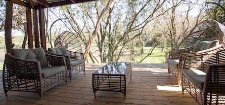 Luxury 3 bedroom Self-Catering Villa | 门廊