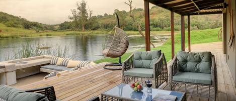 Superior 3 bedroom Self-Catering and pool | Terrace/patio