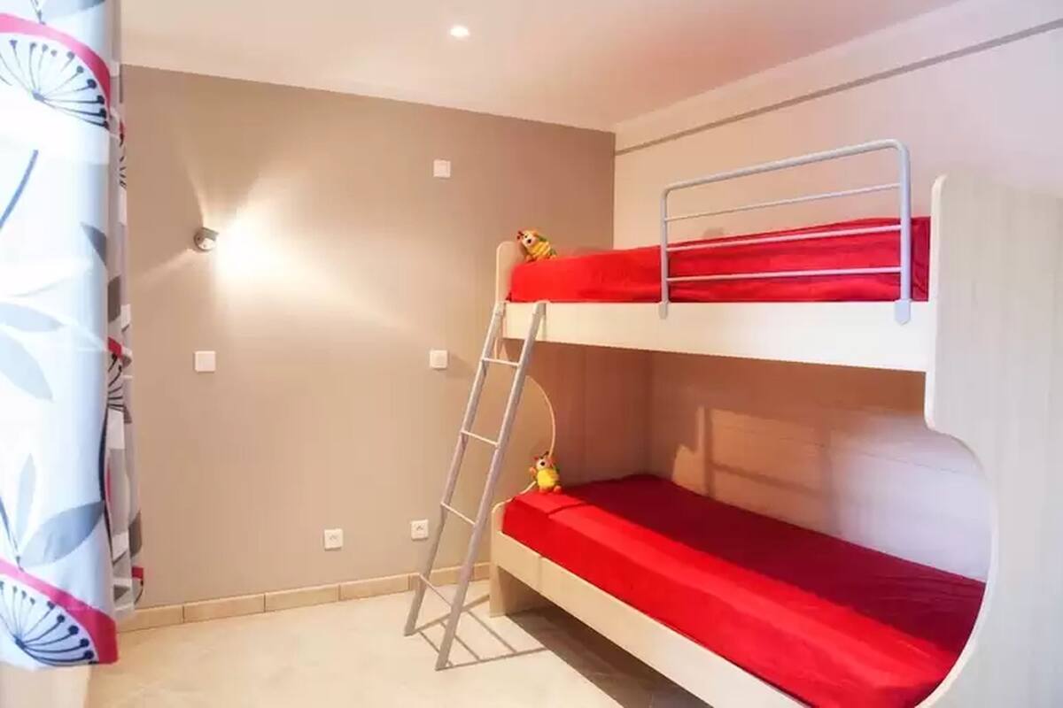 Villa, 2 Bedrooms (6 - 7 persons)