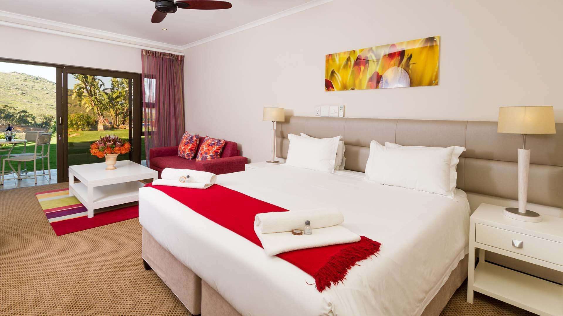 Deluxe Double Room | Premium bedding, in-room safe, desk, laptop workspace