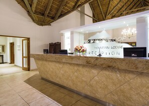 Reception - Piekenierskloof Mountain Resort by Dream Resorts (Bergrivier)